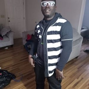 Meet your Posher, Terrill